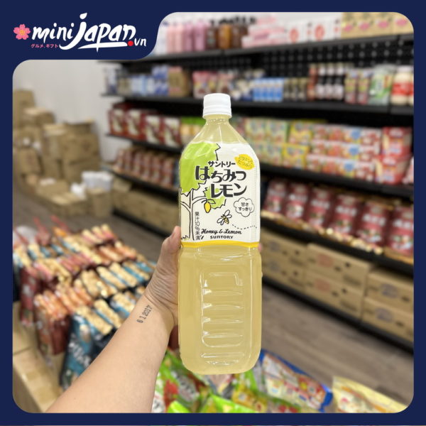 Nước Uống Giải Khát Chanh Mật Ong Suntory 1500ml