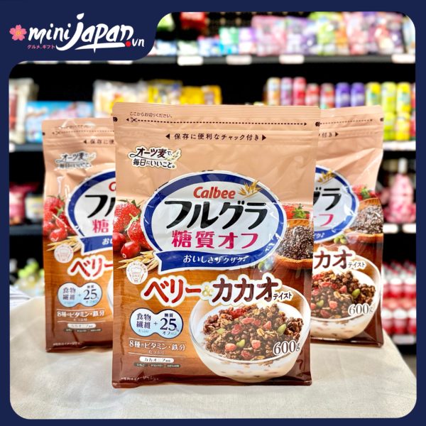 Ngũ cốc Calbee Cacao & Berry 600g