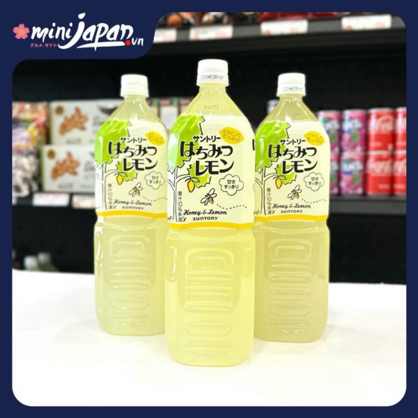 Thùng 8 chai Nước Uống Giải Khát Chanh Mật Ong Suntory 1500ml