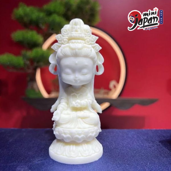 Tượng Quan Âm toạ sen (trắng ngà)