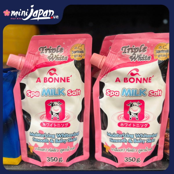 Muối tắm tẩy tế bào chết A Bonne sữa bò làm sáng & mềm mịn da 350g (QC24)